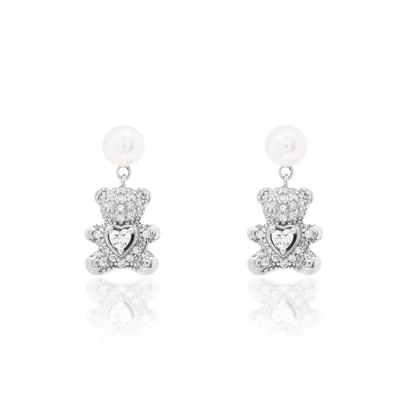 Brinco Ursinho com Pérola e Coração Cravejado Brinco Ursinho com Pérola e Coração Cravejado