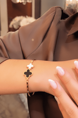 Bracelete Trevo Inspiração Ouro 18k Preto & Branco