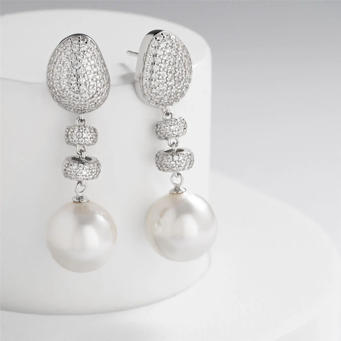 Brinco Éclat Pérola Cravejado-2 Brinco Éclat Pérola Cravejado-2