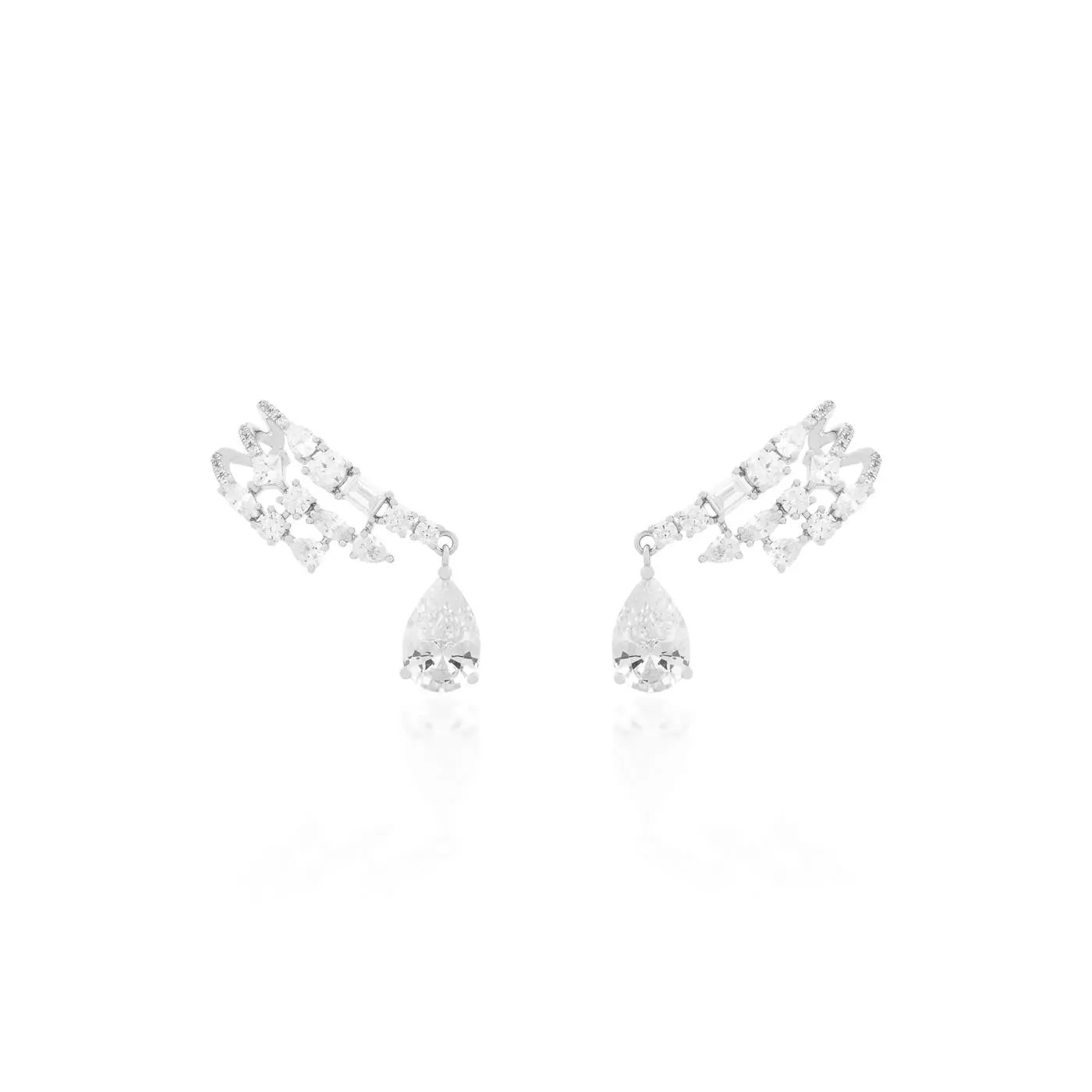 Ear Hook Triplo com Gota Pendente Branco Ear Hook Triplo com Gota Pendente Branco